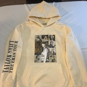 Unbranded Women's Cream and Yellow Hoodie